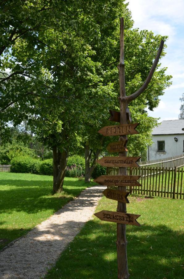 Teichcamp Hostel Grosshartmannsdorf Bagian luar foto