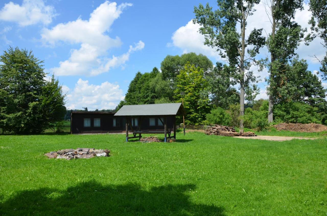 Teichcamp Hostel Grosshartmannsdorf Bagian luar foto